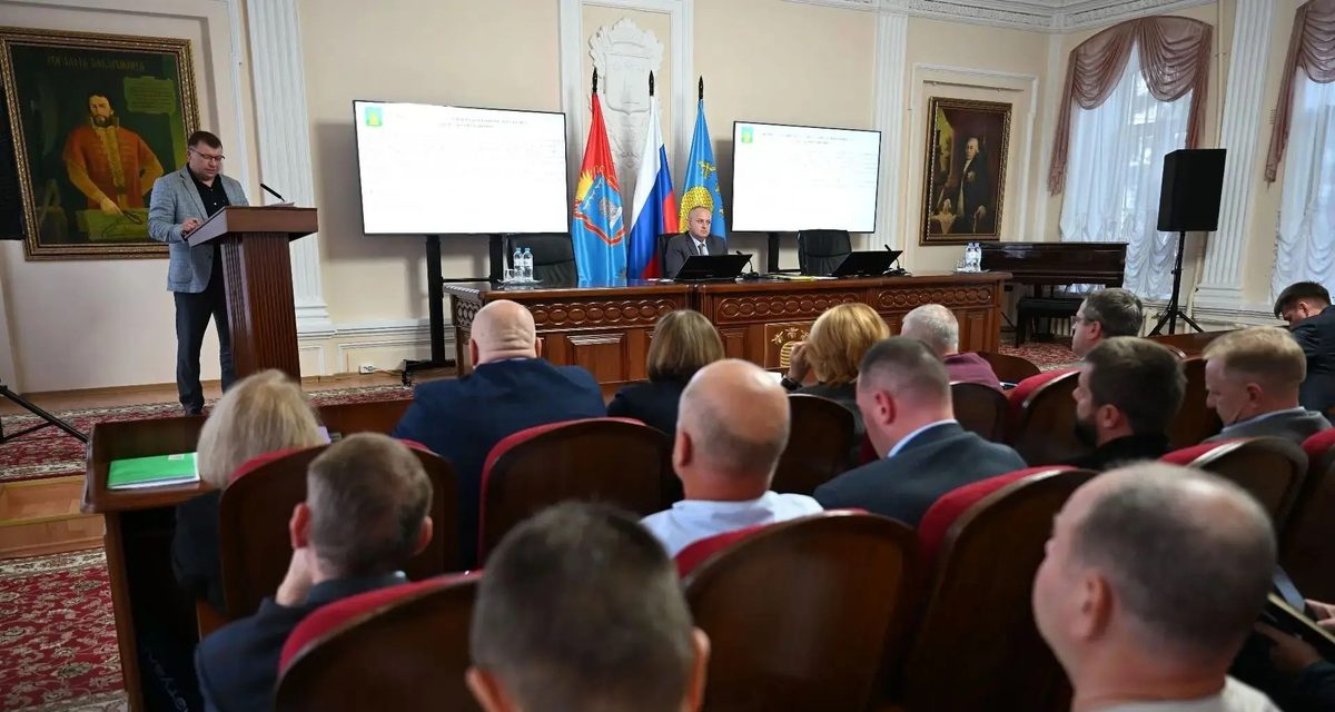 В центре Тамбова песок заменят реагентом ПГМ-25: организационные затраты на посыпку снизятся на 80%