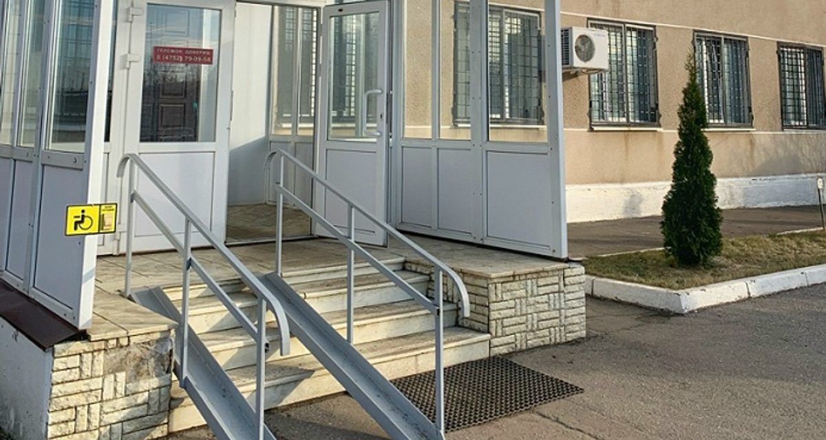 Двое жителей села после ссоры покатались на чужой «Ладе Приоре» и бросили её целой